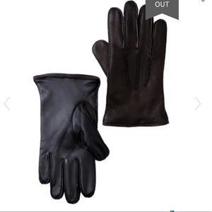 UGG
Faux Fur Lined Wrangell Smart Glove